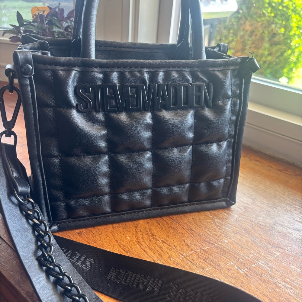 Steve Madden Bniko Black quilted Women's Bag 

Pre owned - Great condition